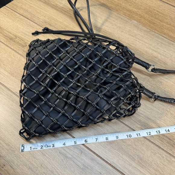 Topshop Woven Shoulder‎ Bag Black Mesh Net Drawstring Boho Tote Purse Women's - Picture 9 of 9